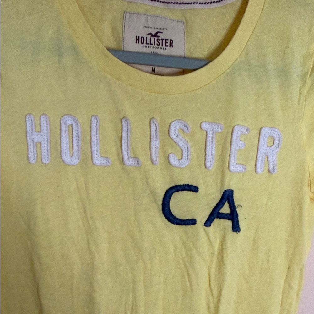 Hollister Yellow 'Hollister CA' Embroidered Logo Tee - Picture 3 of 5